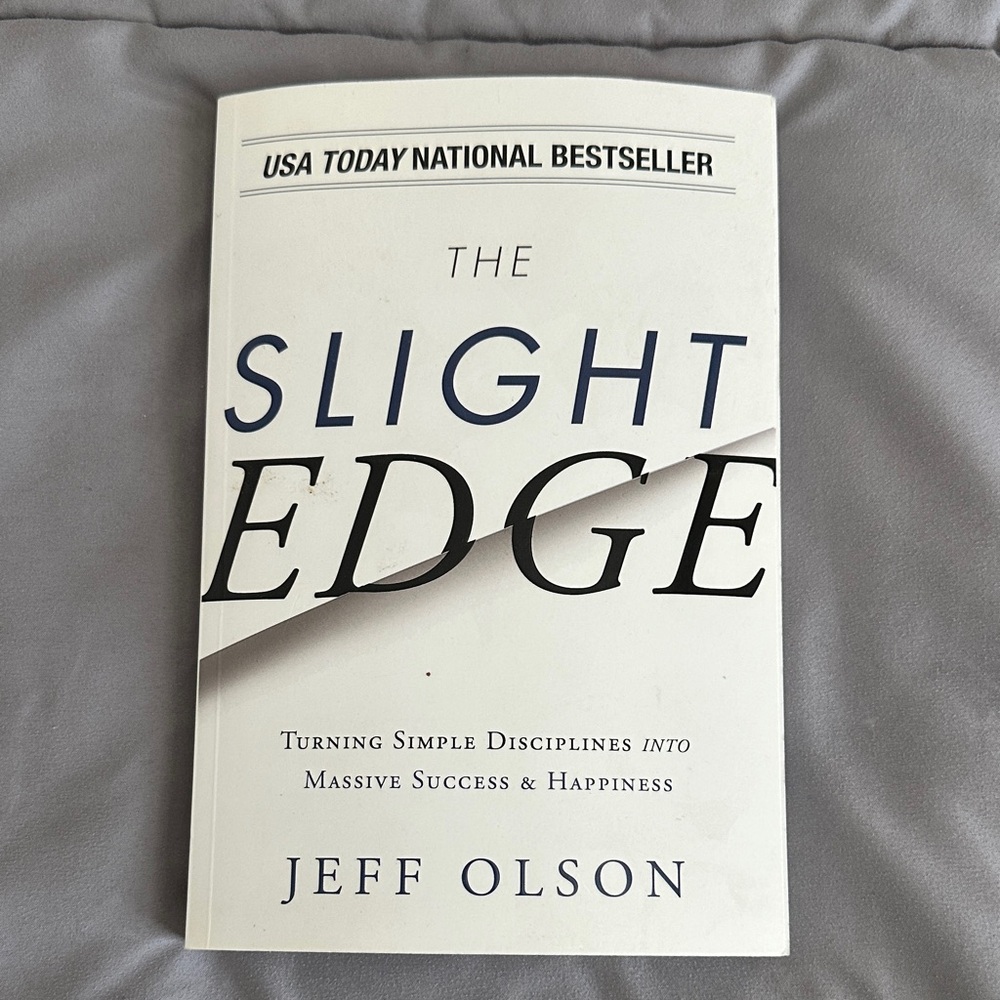 The Slight Edge by Jeff Olson - White Cover